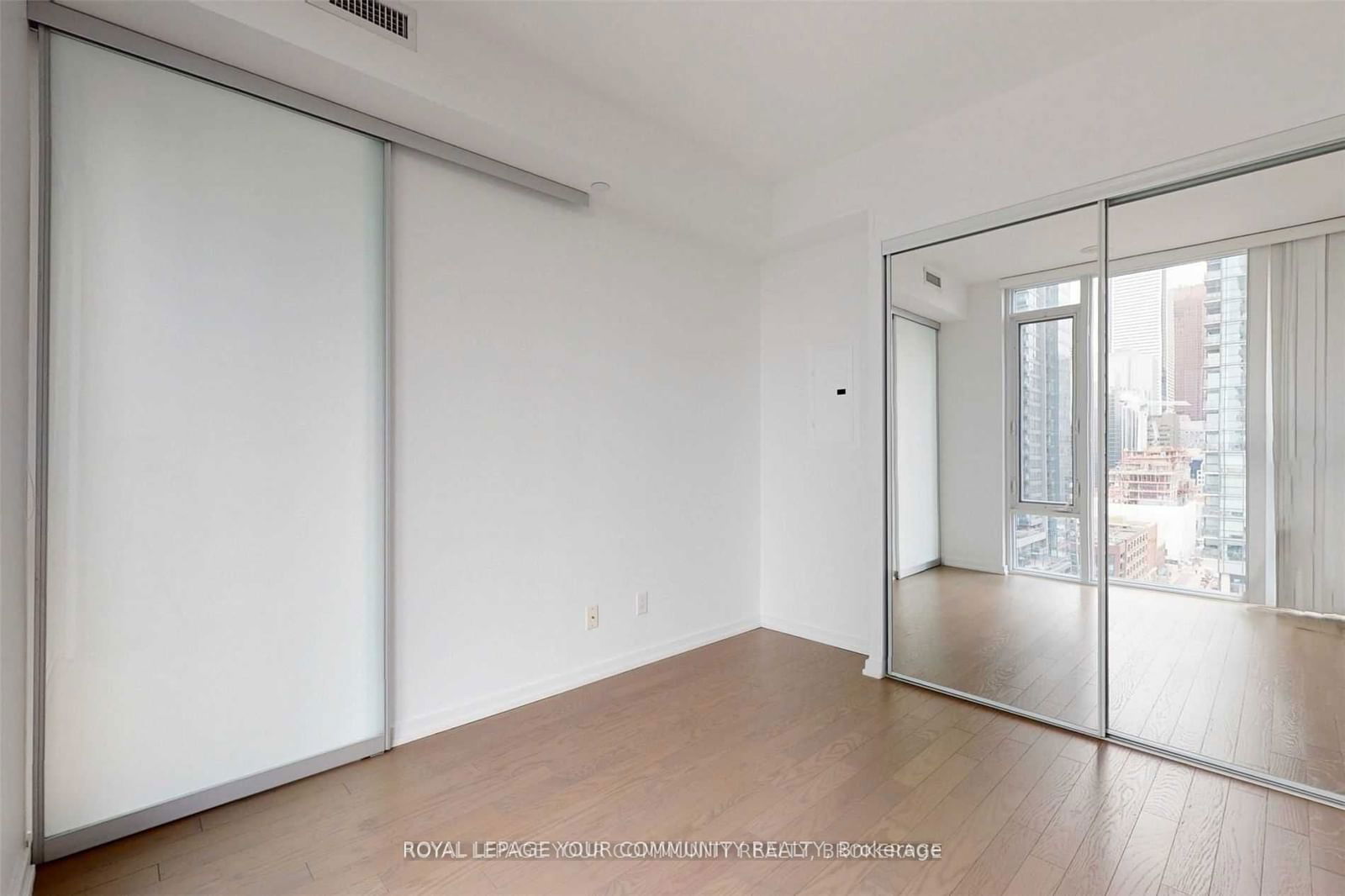 101 Peter St, unit 1506 for rent