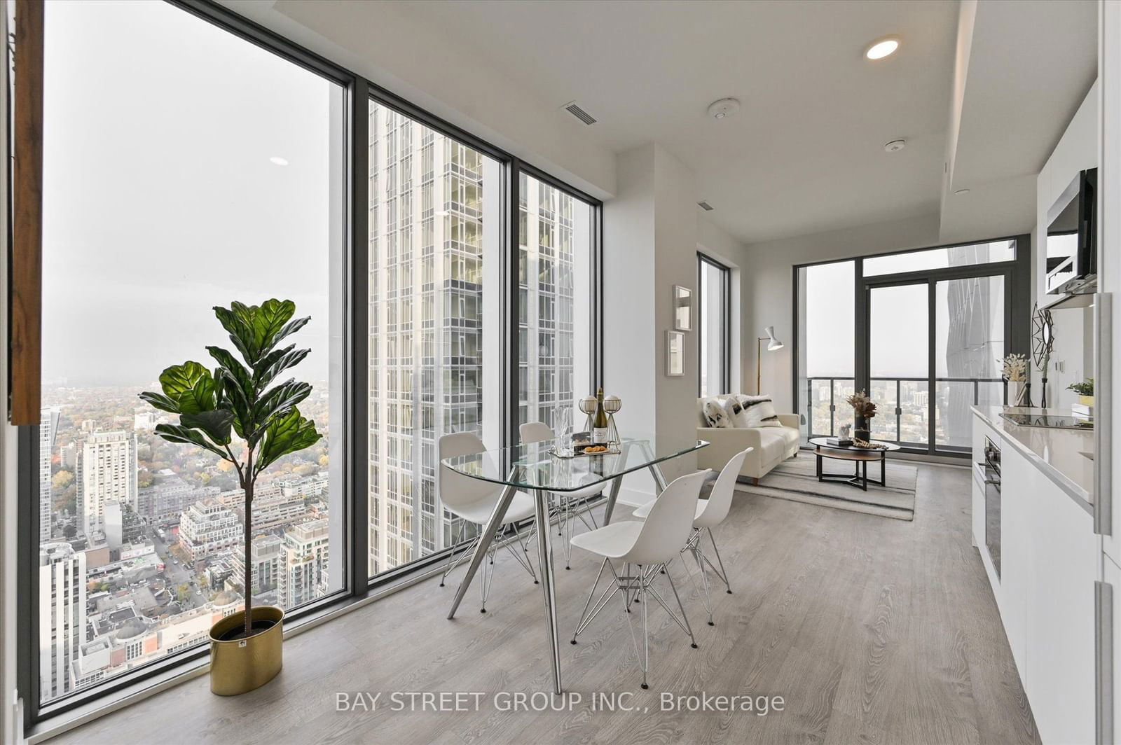 8 Cumberland St, unit 4902 for sale