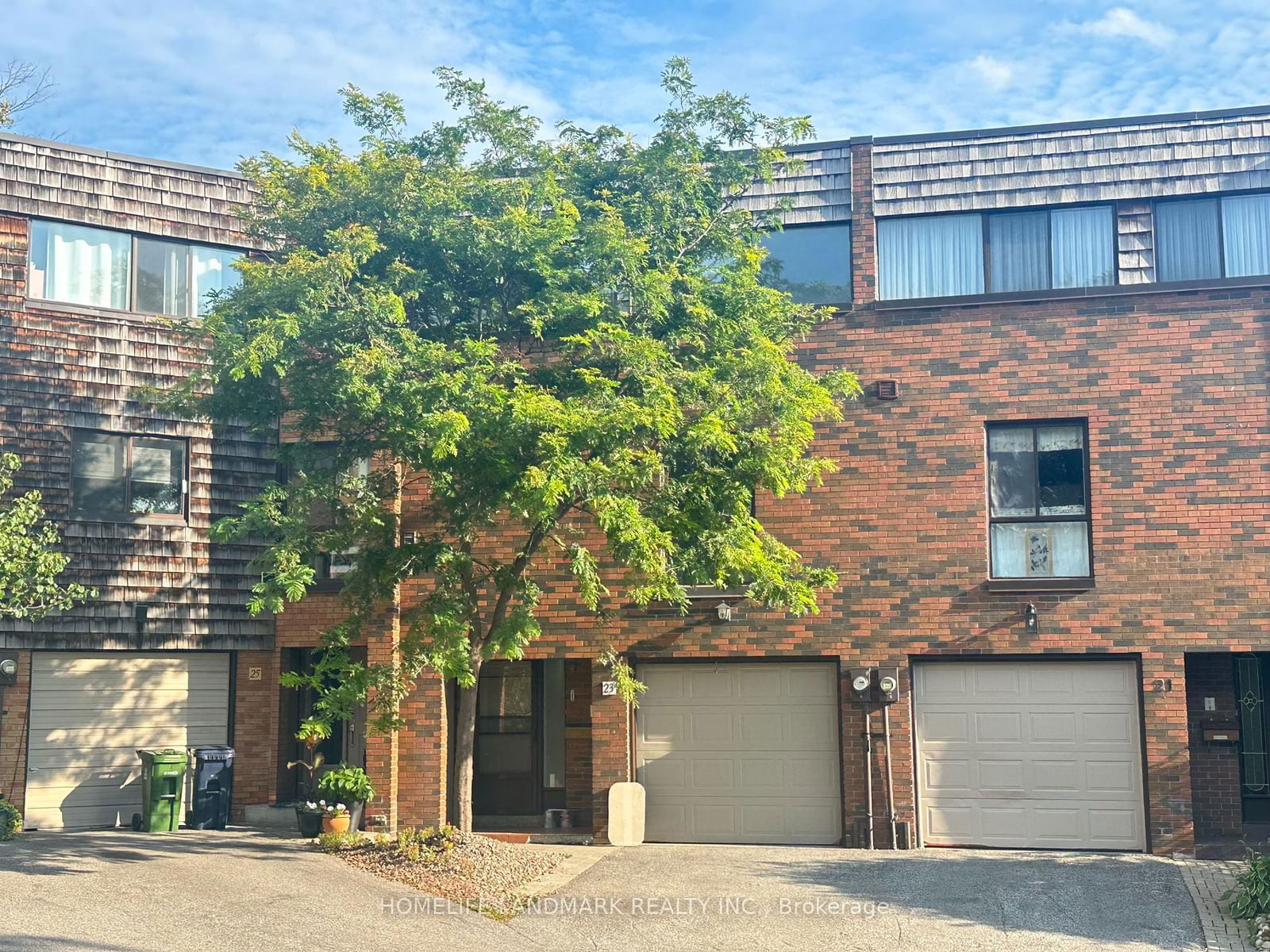 Maris Shepway Townhomes, North York, Toronto