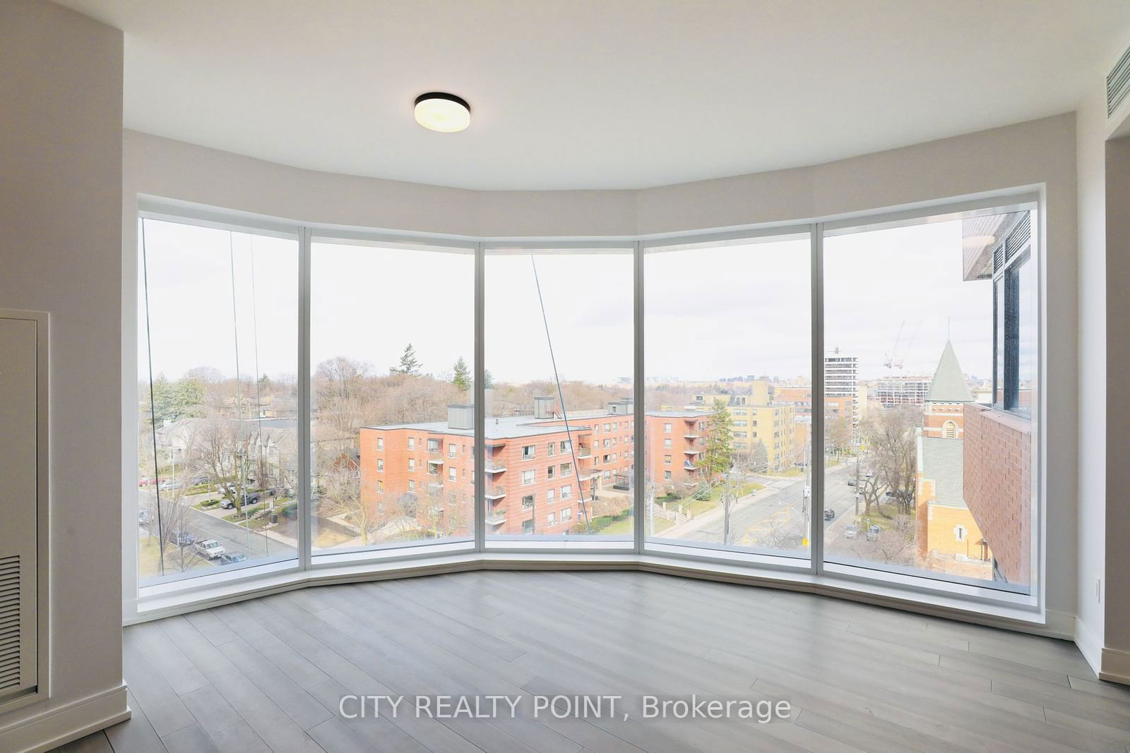 2525 Bathurst St, unit 306 for rent