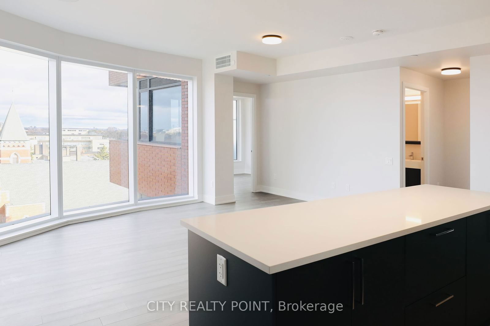 2525 Bathurst St, unit 707 for rent