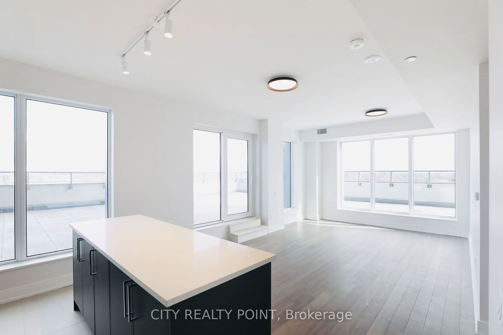 2525 Bathurst St, unit 909 for rent