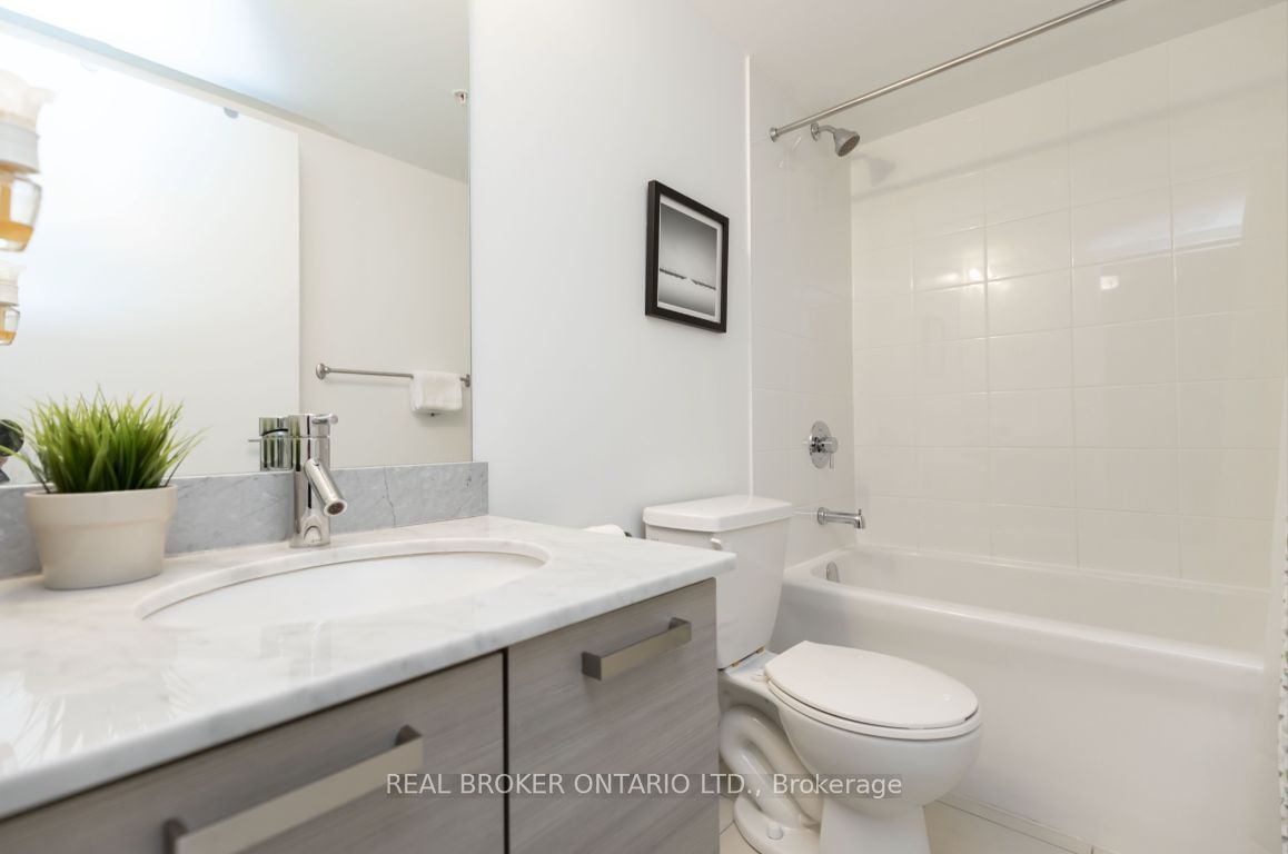 68 Abell St, unit 741 for rent