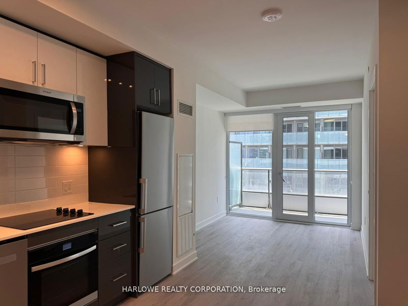 70 Princess St, unit 2515 E for rent