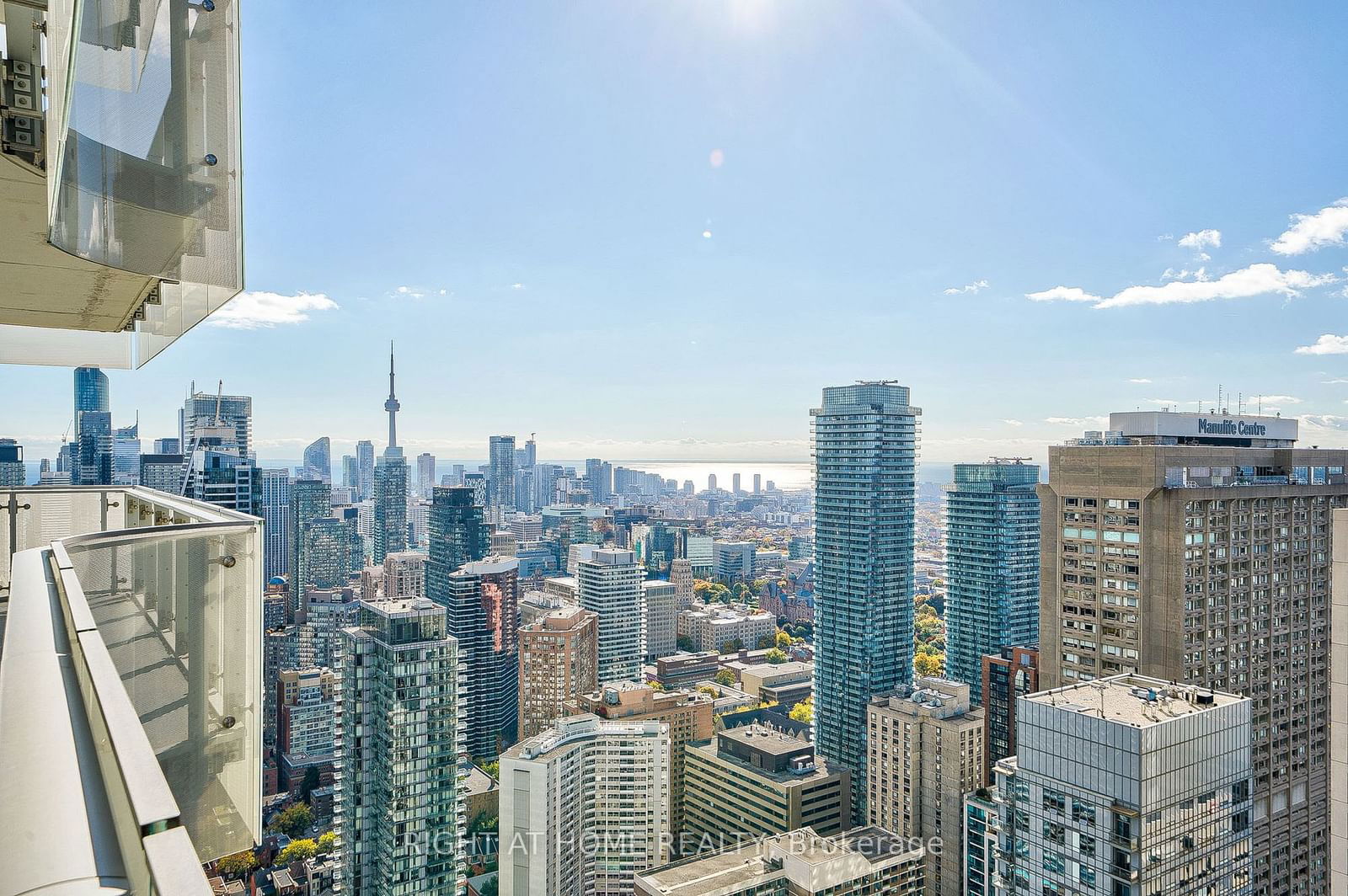 1 Bloor St E, unit 4707 for sale