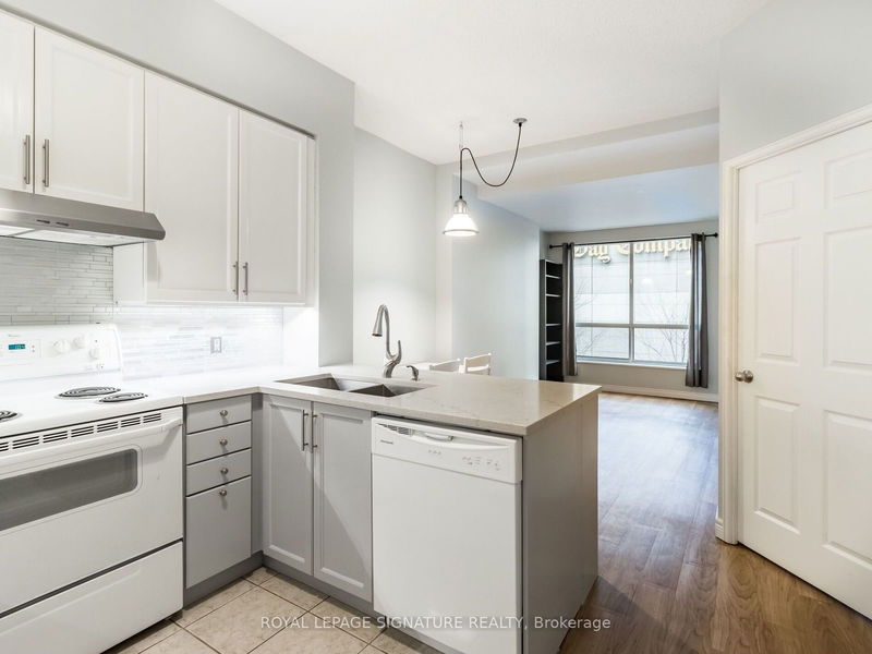 55 Bloor St E, unit 203 for rent