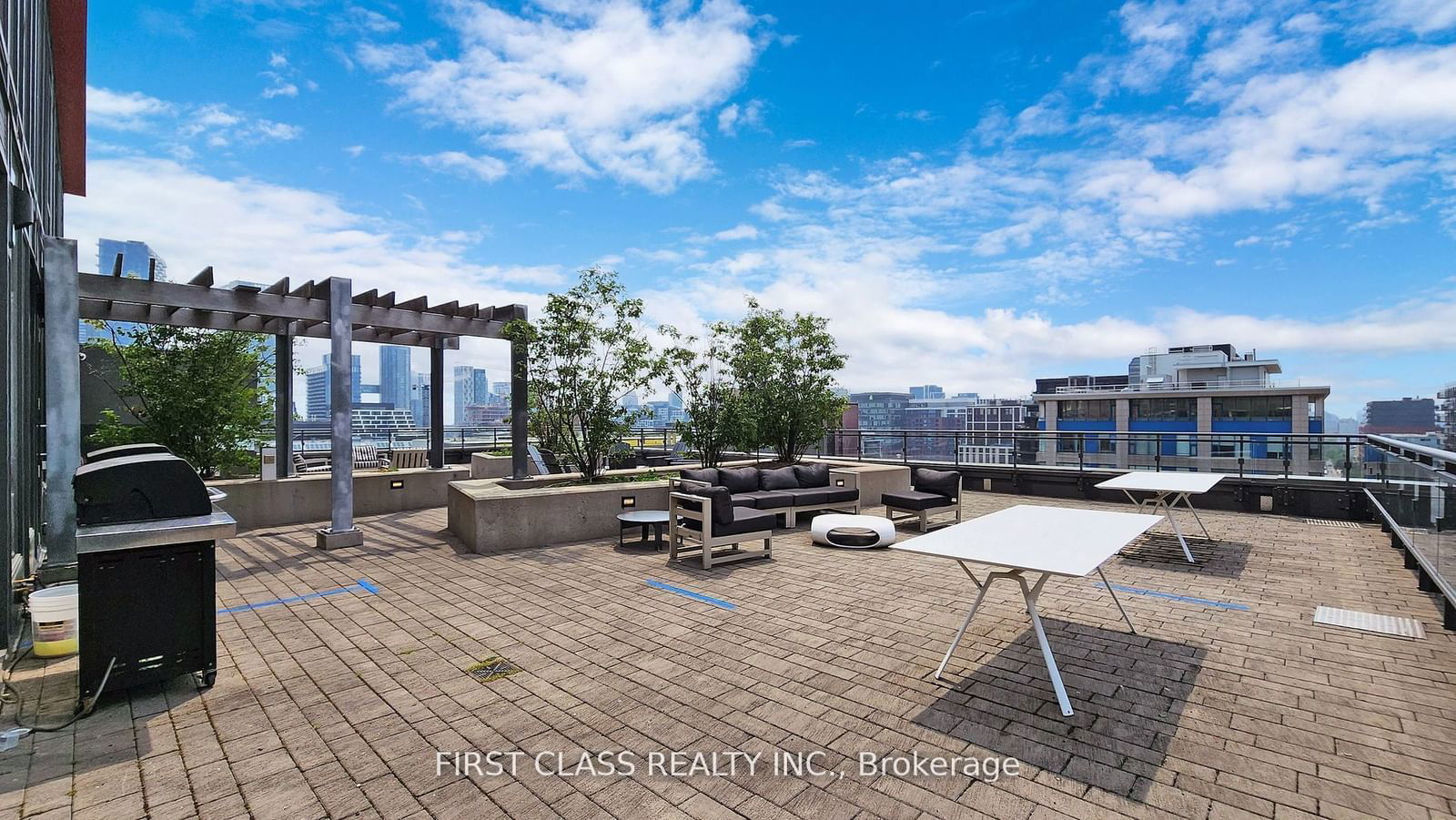 435 Richmond St W, unit 1504 for sale