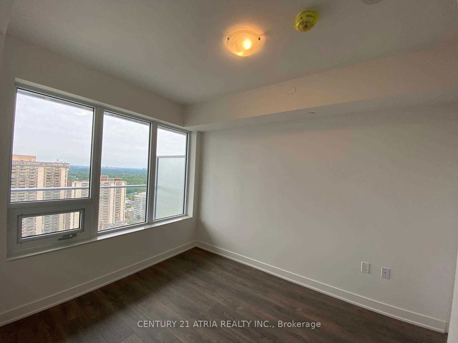 99 Broadway Ave, unit 2812 for rent