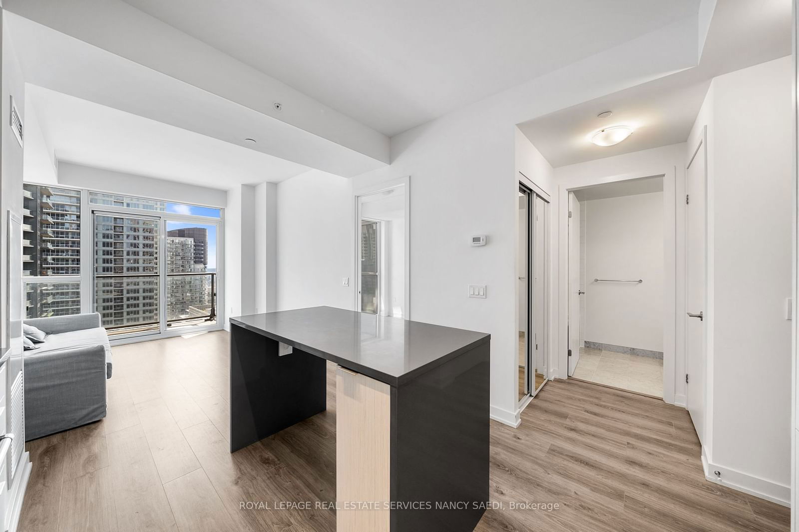 38 Iannuzzi St, unit 2509 for sale