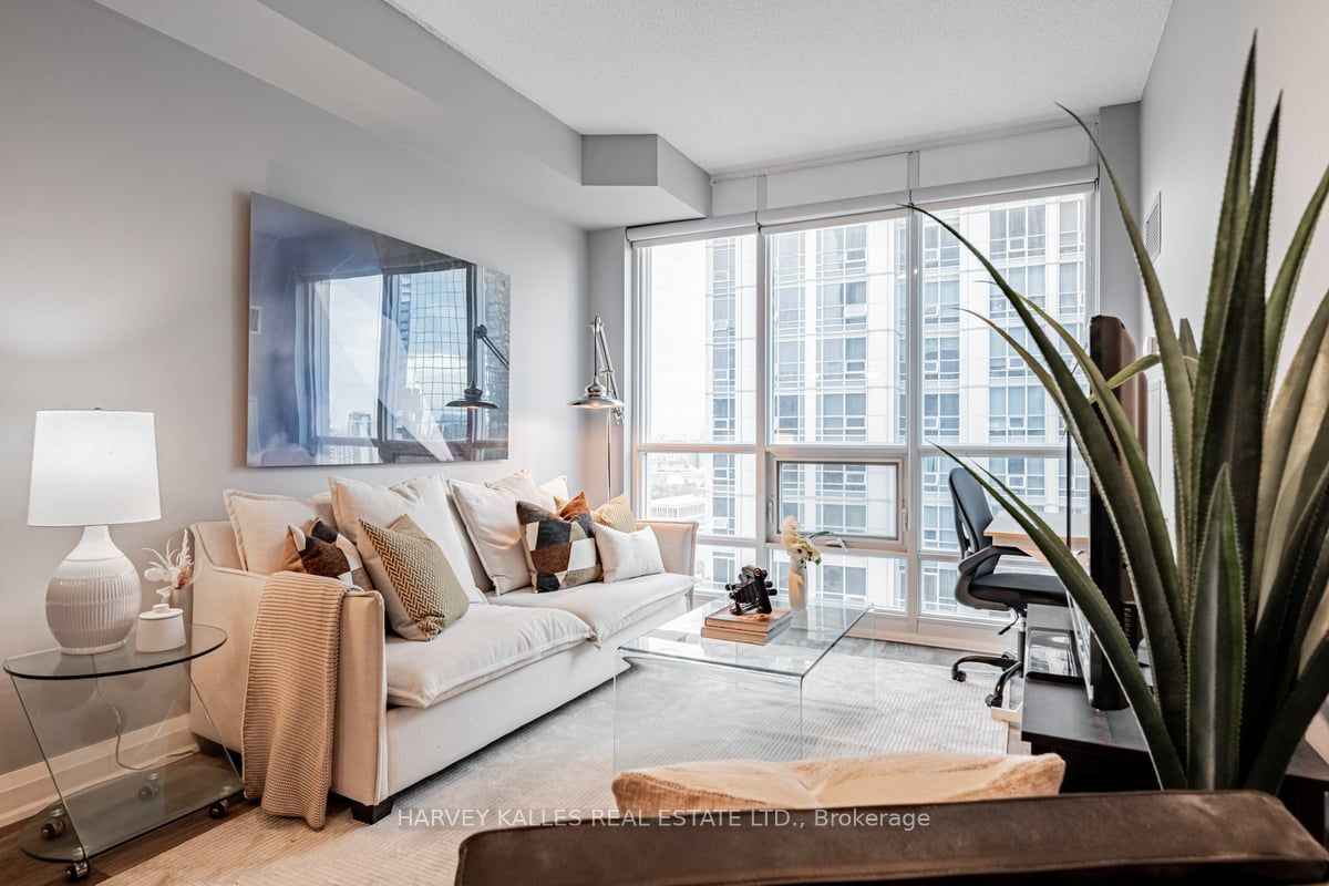 761 Bay St, unit 3313 for sale