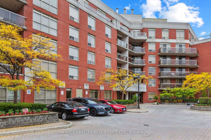 800 Sheppard Ave W, unit 103 for rent