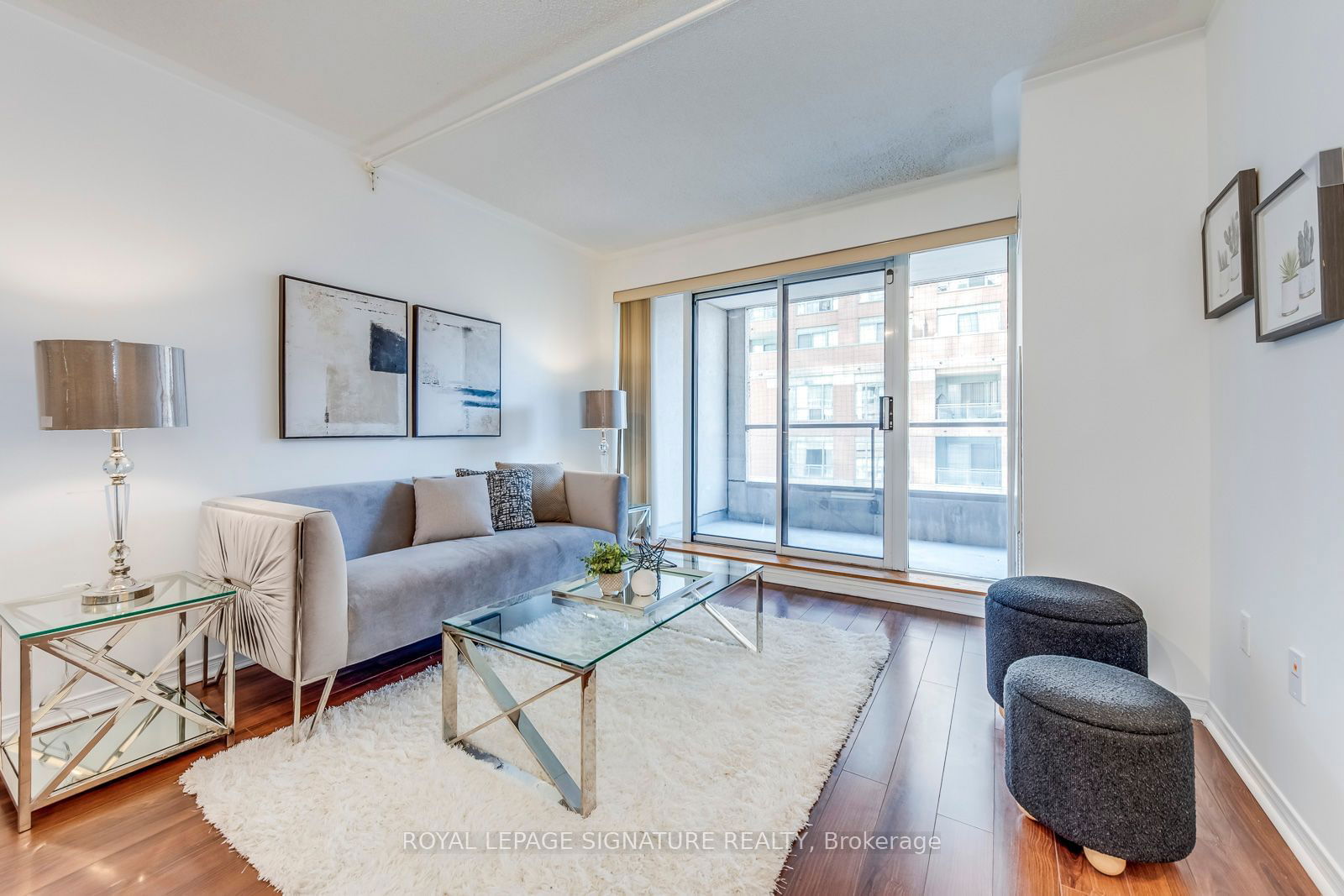 909 Bay St, unit 805 for sale