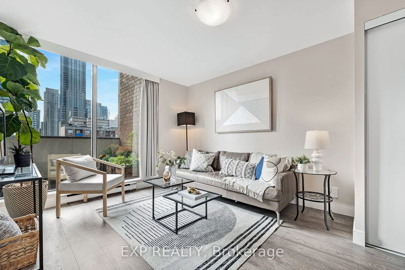 914 Yonge St, unit 1106 for sale