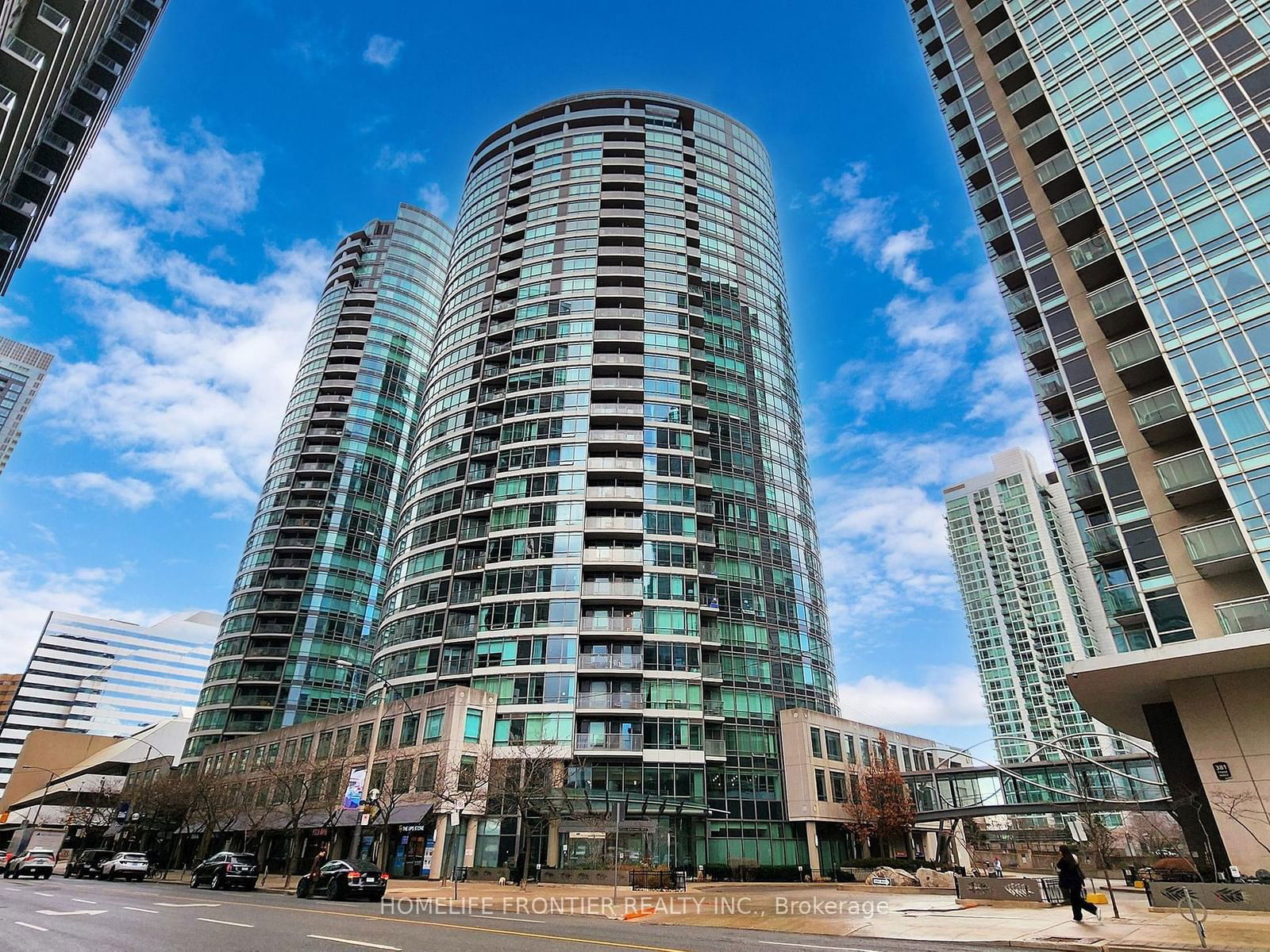 373 Front St W, unit 3202 for sale