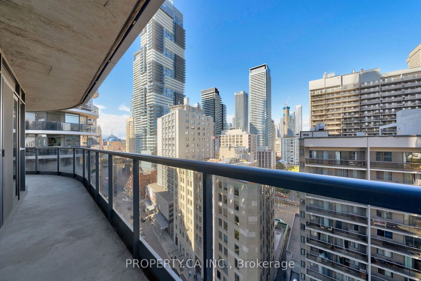 25 Carlton St, unit 1707 for sale