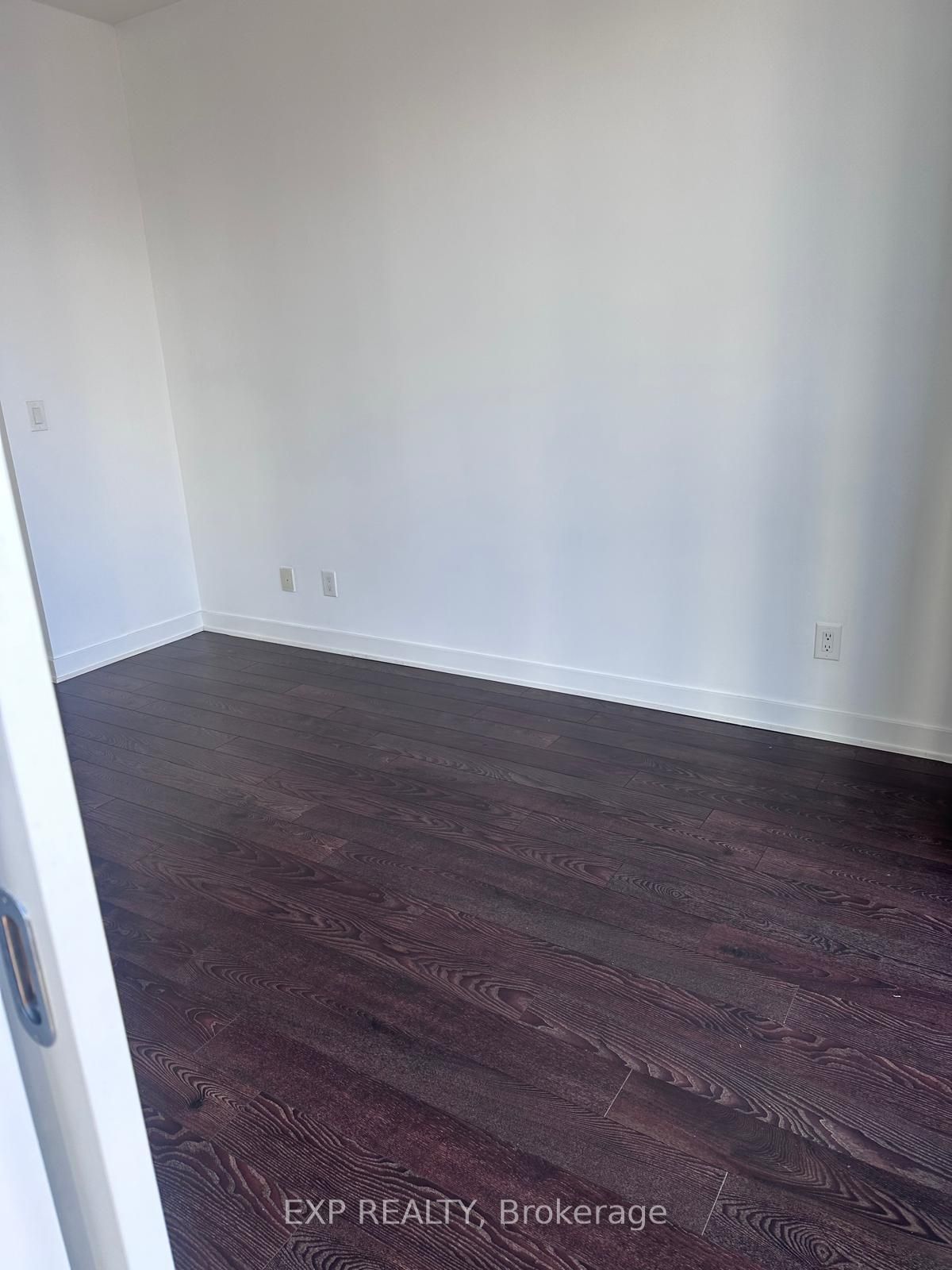 110 Charles St E, unit 3905 for rent