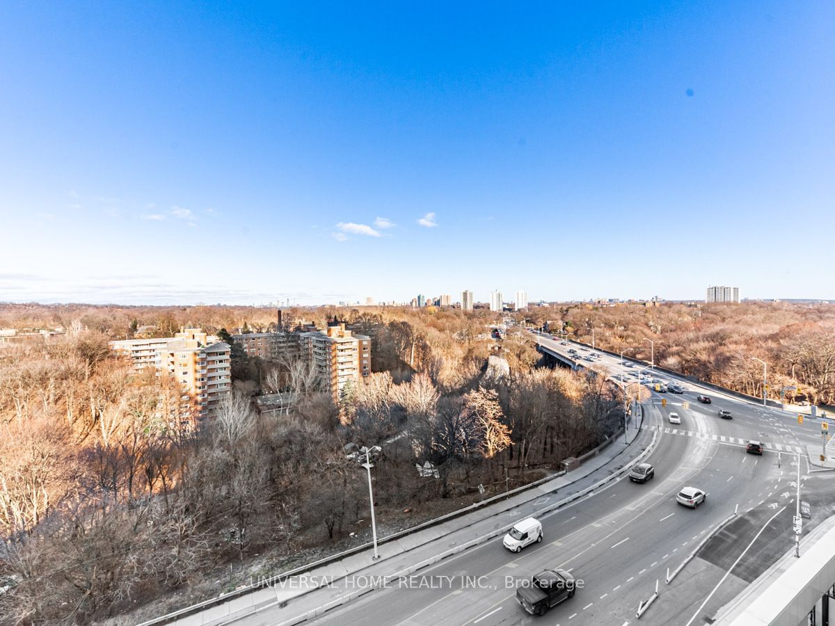 575 Bloor St E, unit 703 for sale