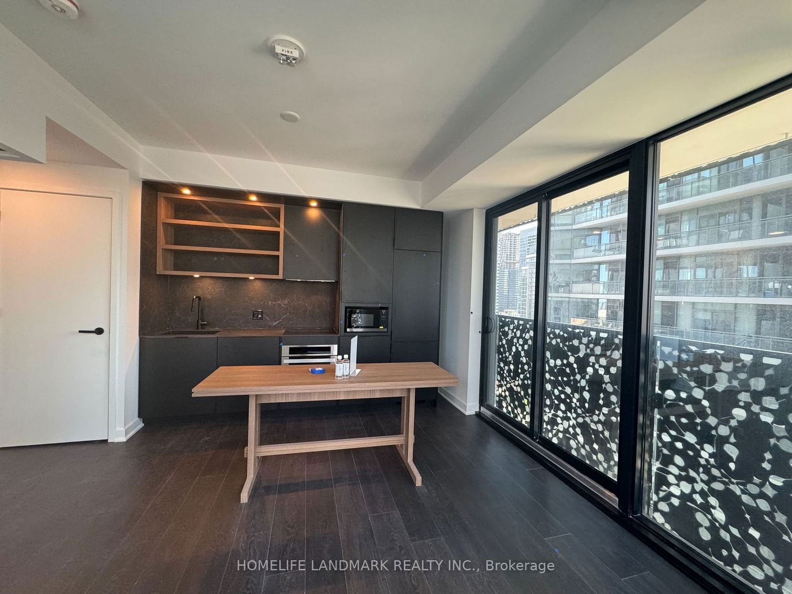 55 Charles St E, unit 2510 for rent