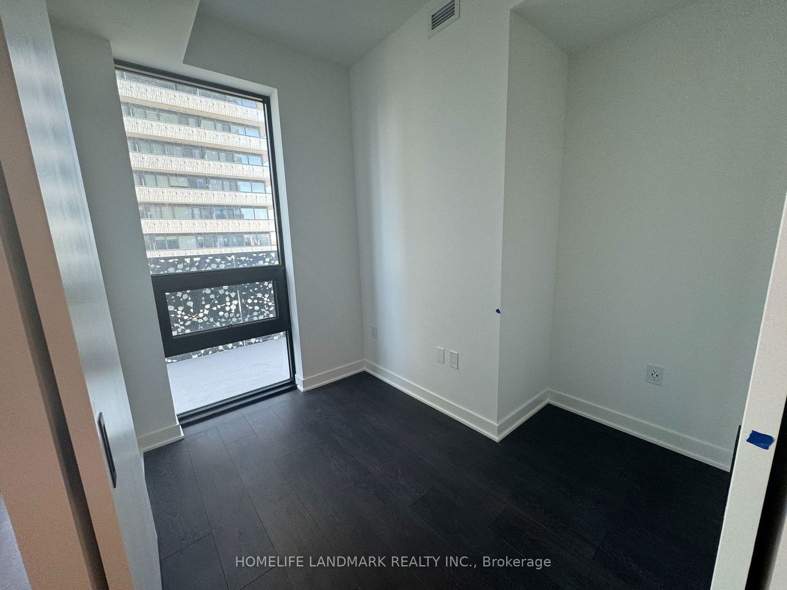 55 Charles St E, unit 2510 for rent