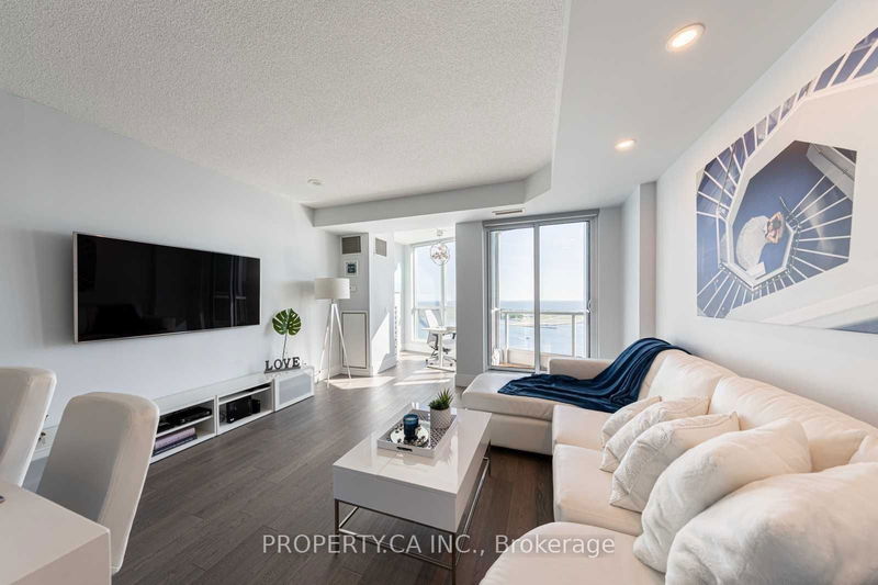 208 Queens Quay W, unit 3410 for rent