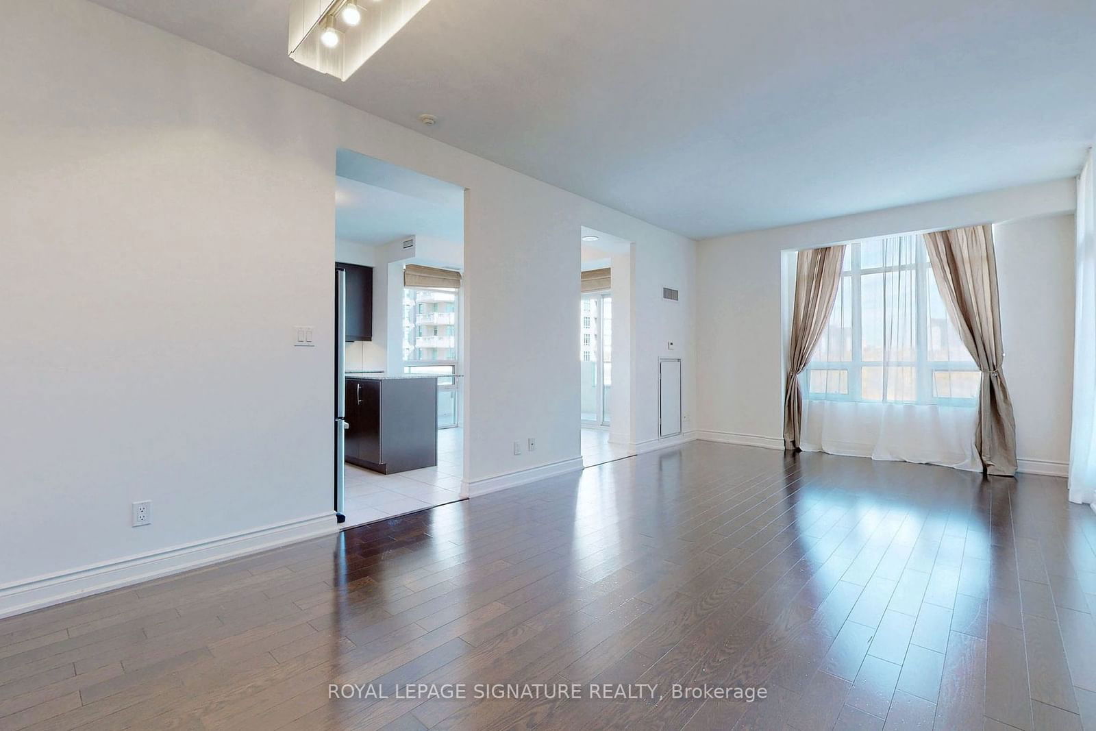 10 Bloorview Pl, unit 720 for rent