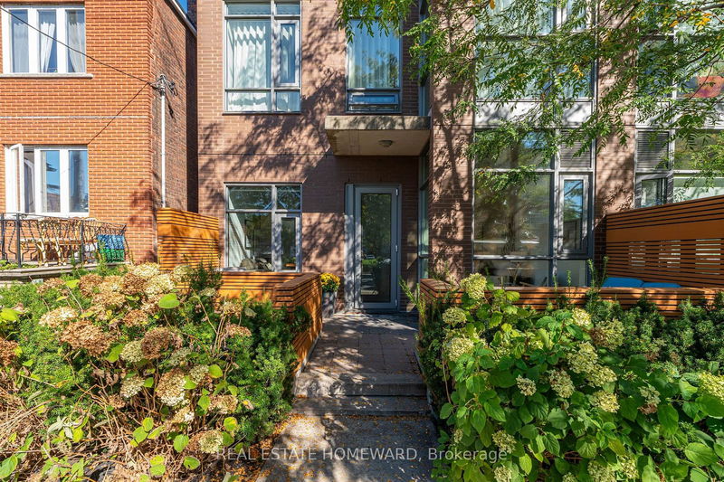 707 Dovercourt Rd, unit 109 for sale