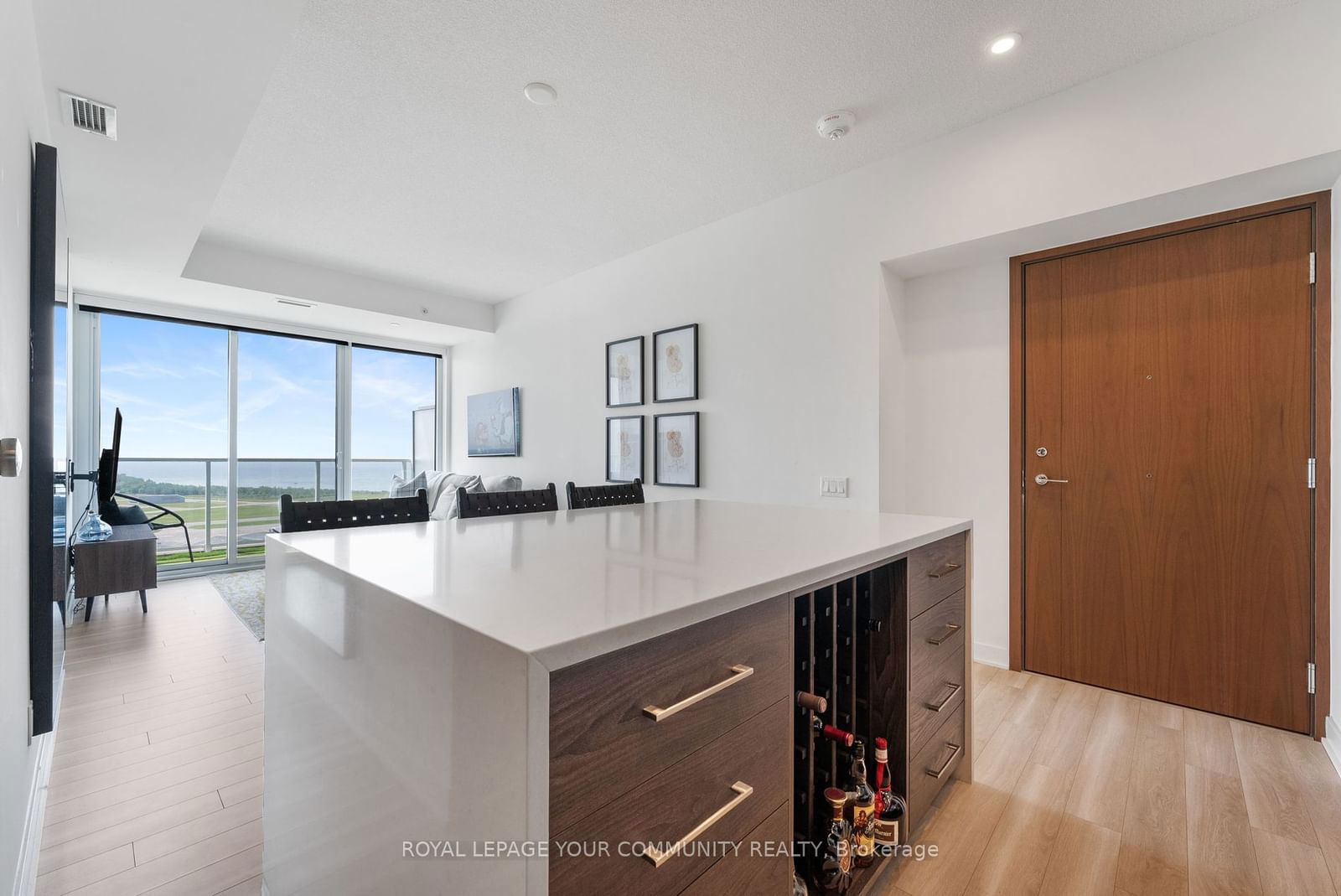 17 Bathurst St, unit 3615 for sale