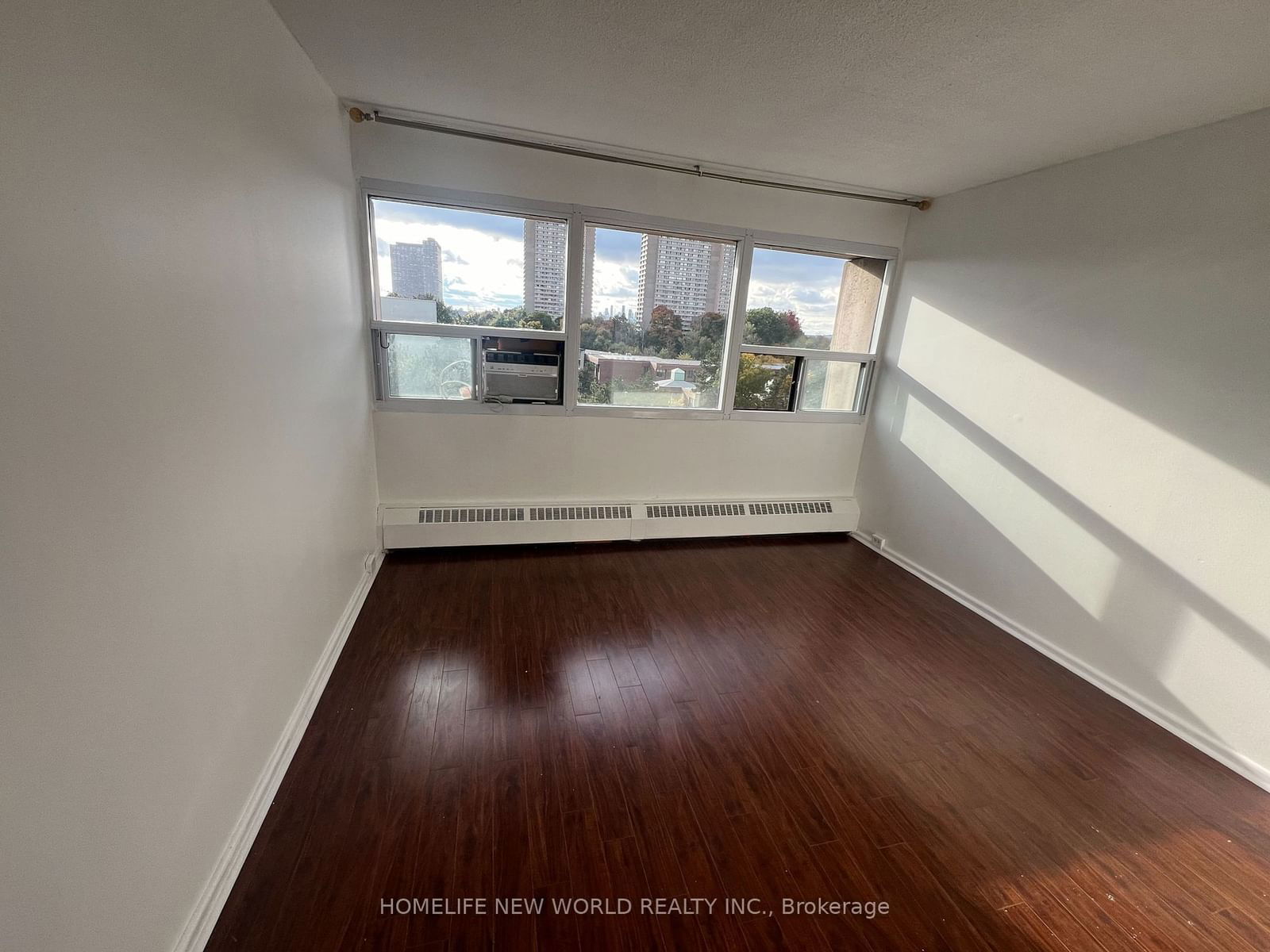 100 Leeward Glwy, unit 605 for rent