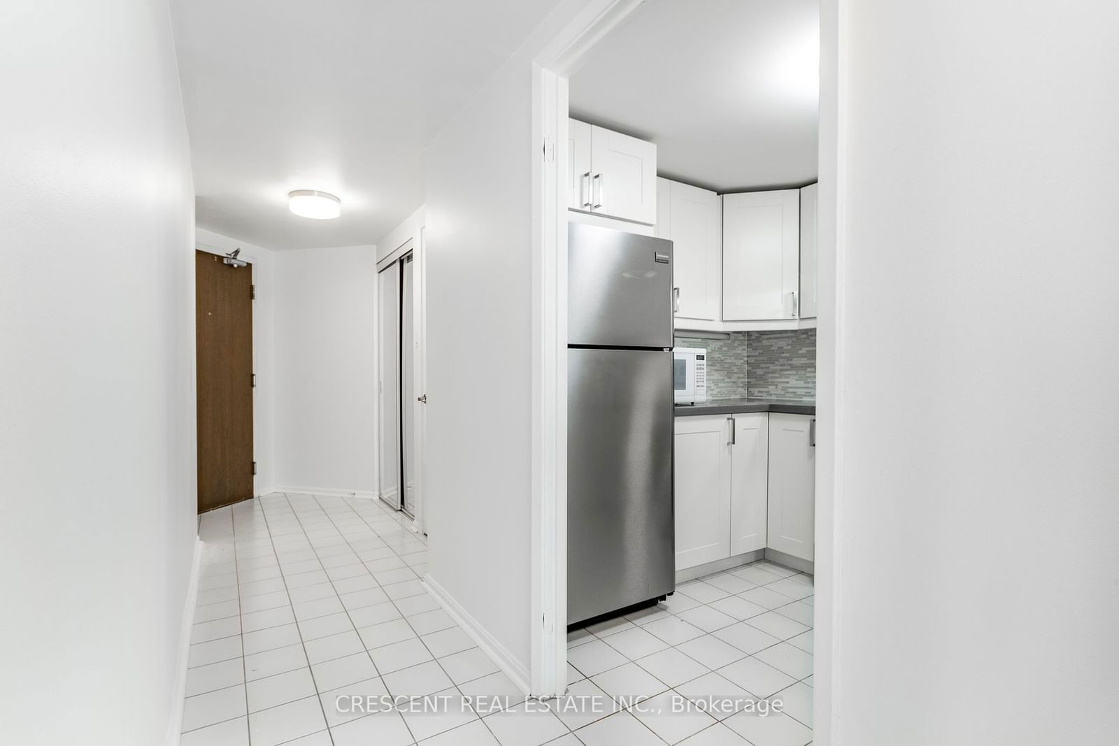 711 Bay St, unit 1615 for rent