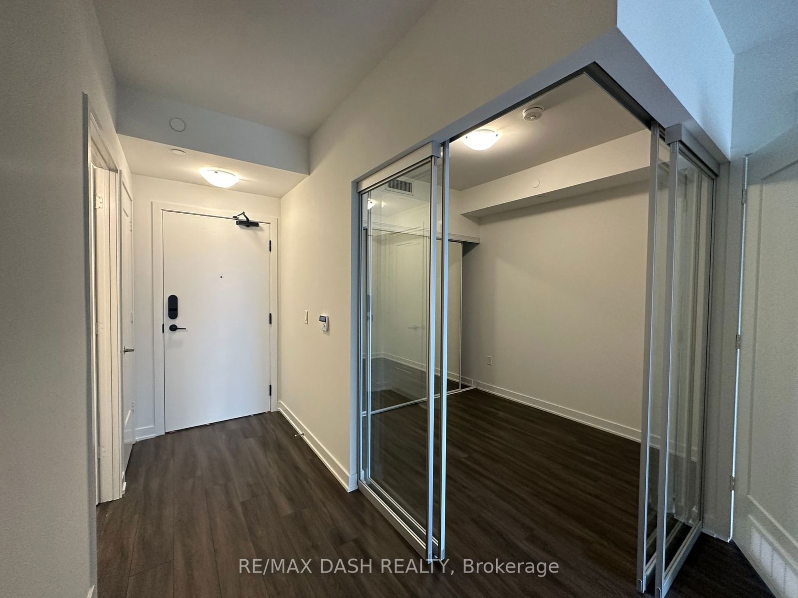 135 Lower Sherbourne St, unit 1651 for rent