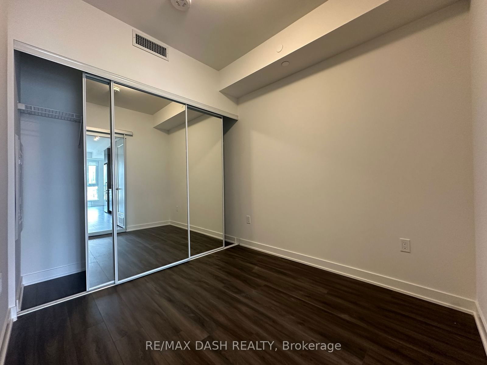 135 Lower Sherbourne St, unit 1651 for rent