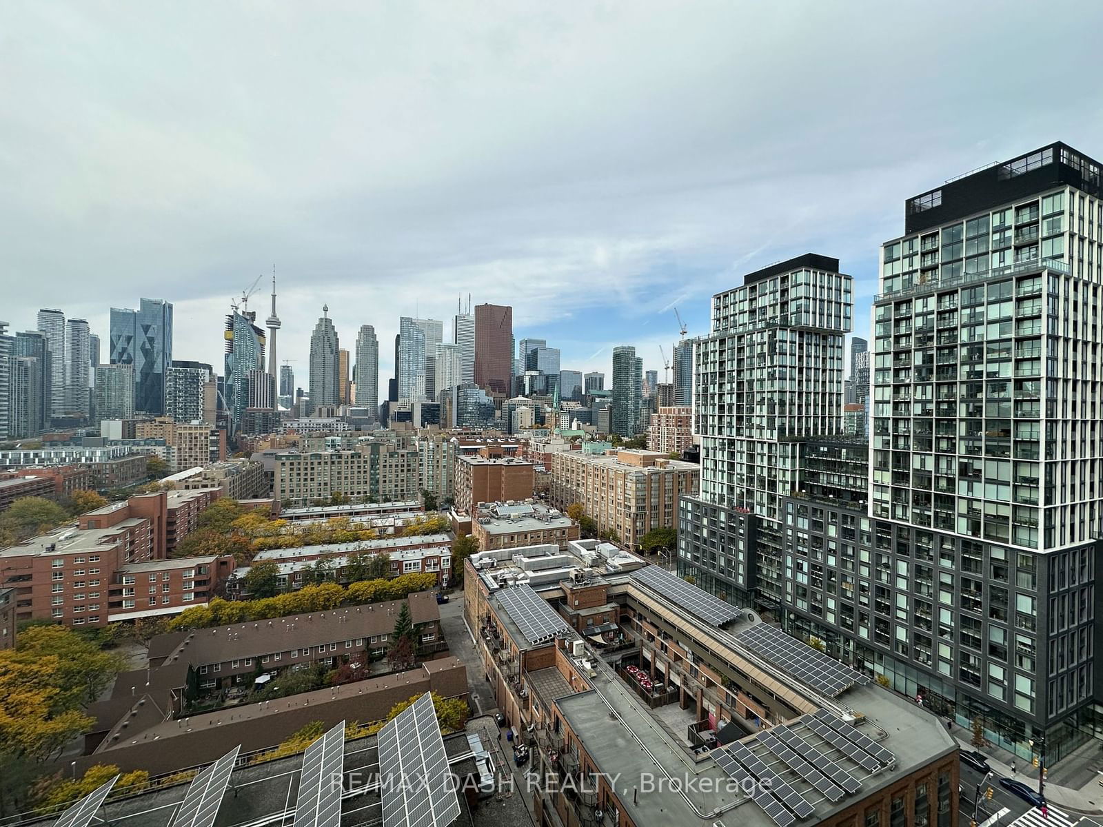 135 Lower Sherbourne St, unit 1651 for rent