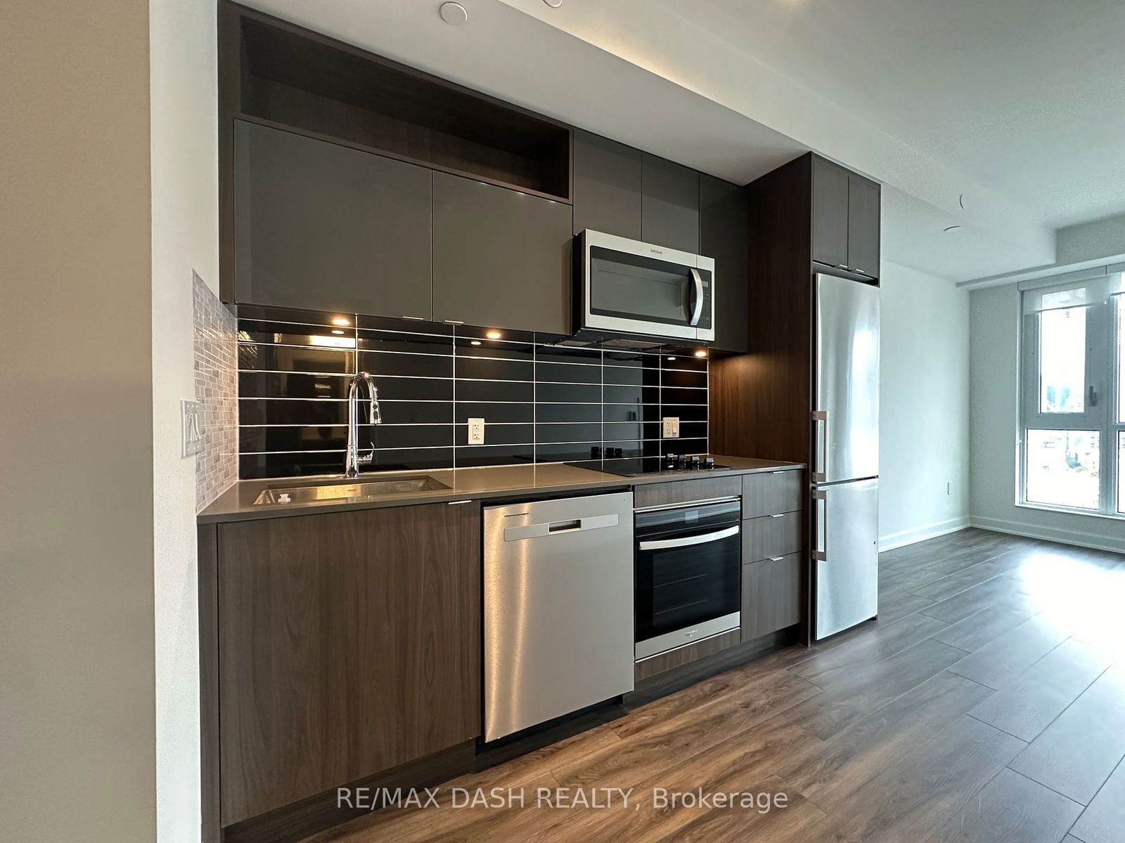 135 Lower Sherbourne St, unit 1651 for rent