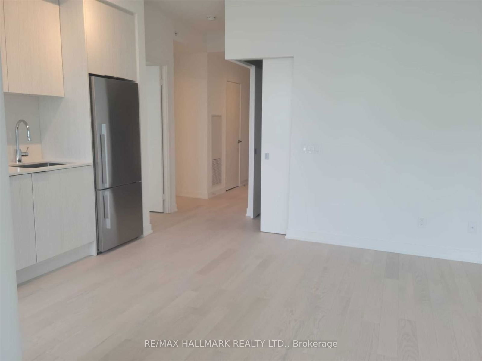 25 Richmond St E, unit 2806 for rent