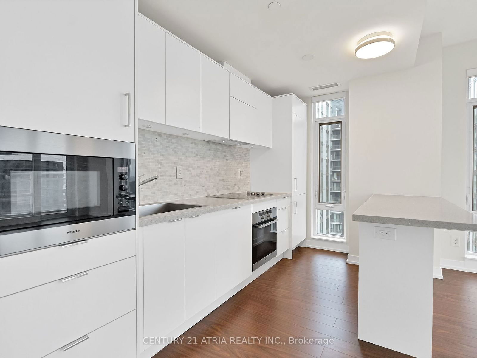 21 Widmer St, unit 4102 for sale