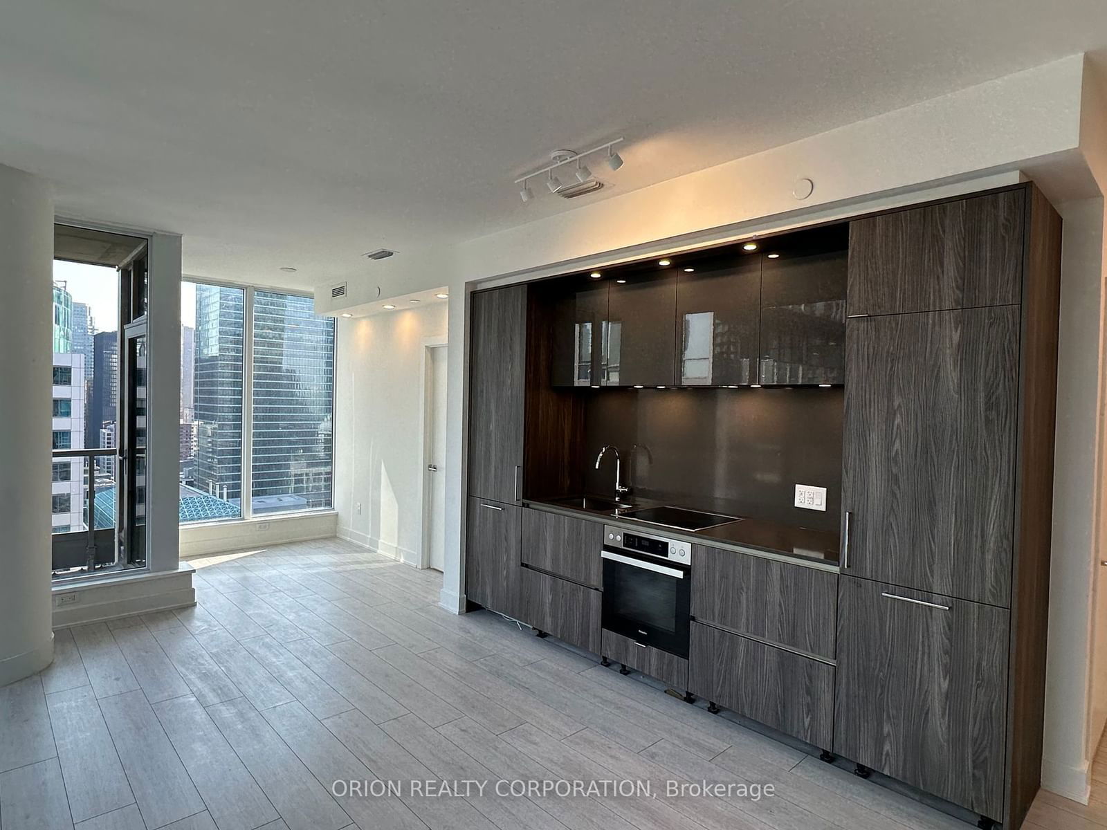 15 Mercer St, unit 2806 for rent