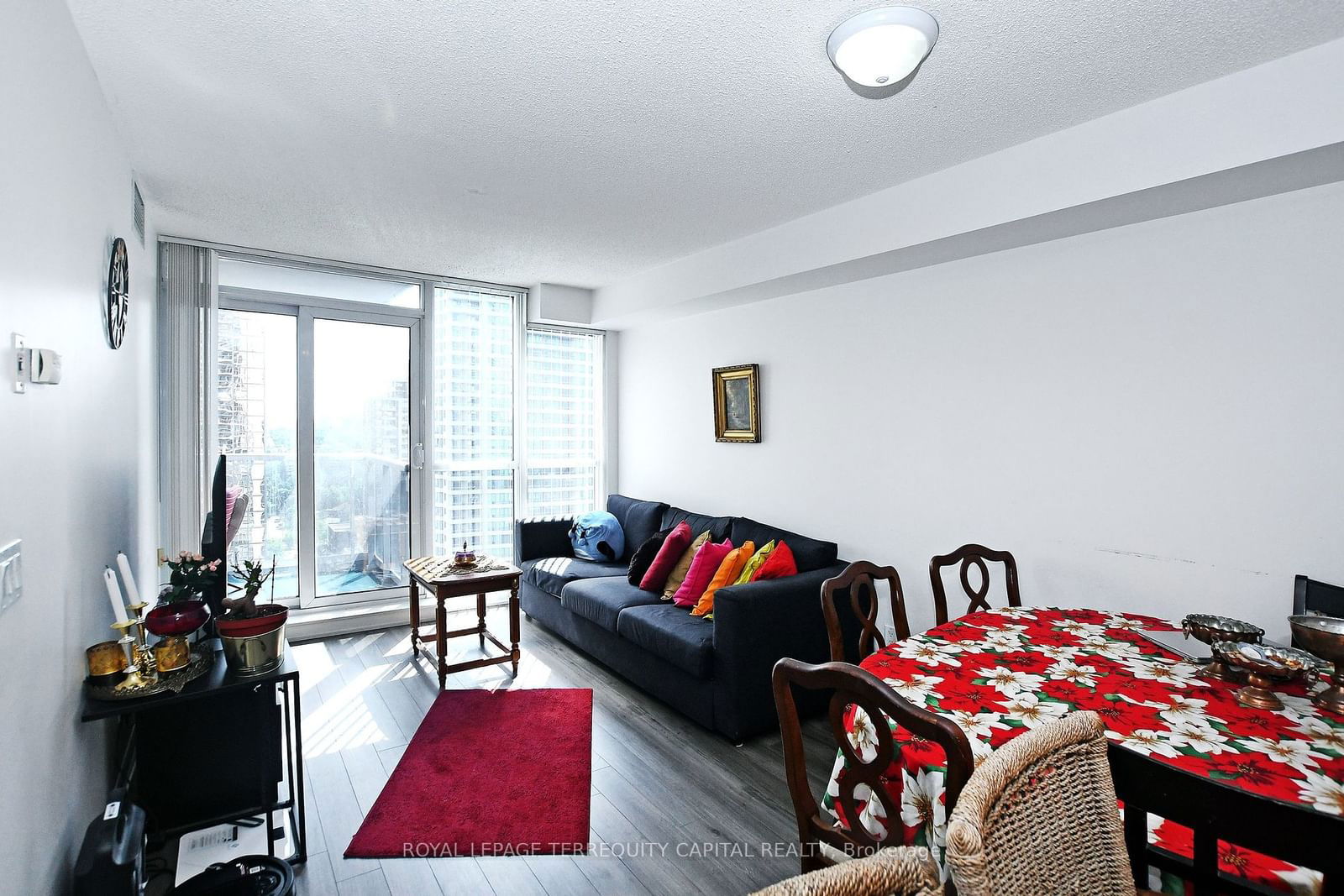 4978 Yonge St, unit 2002 for sale