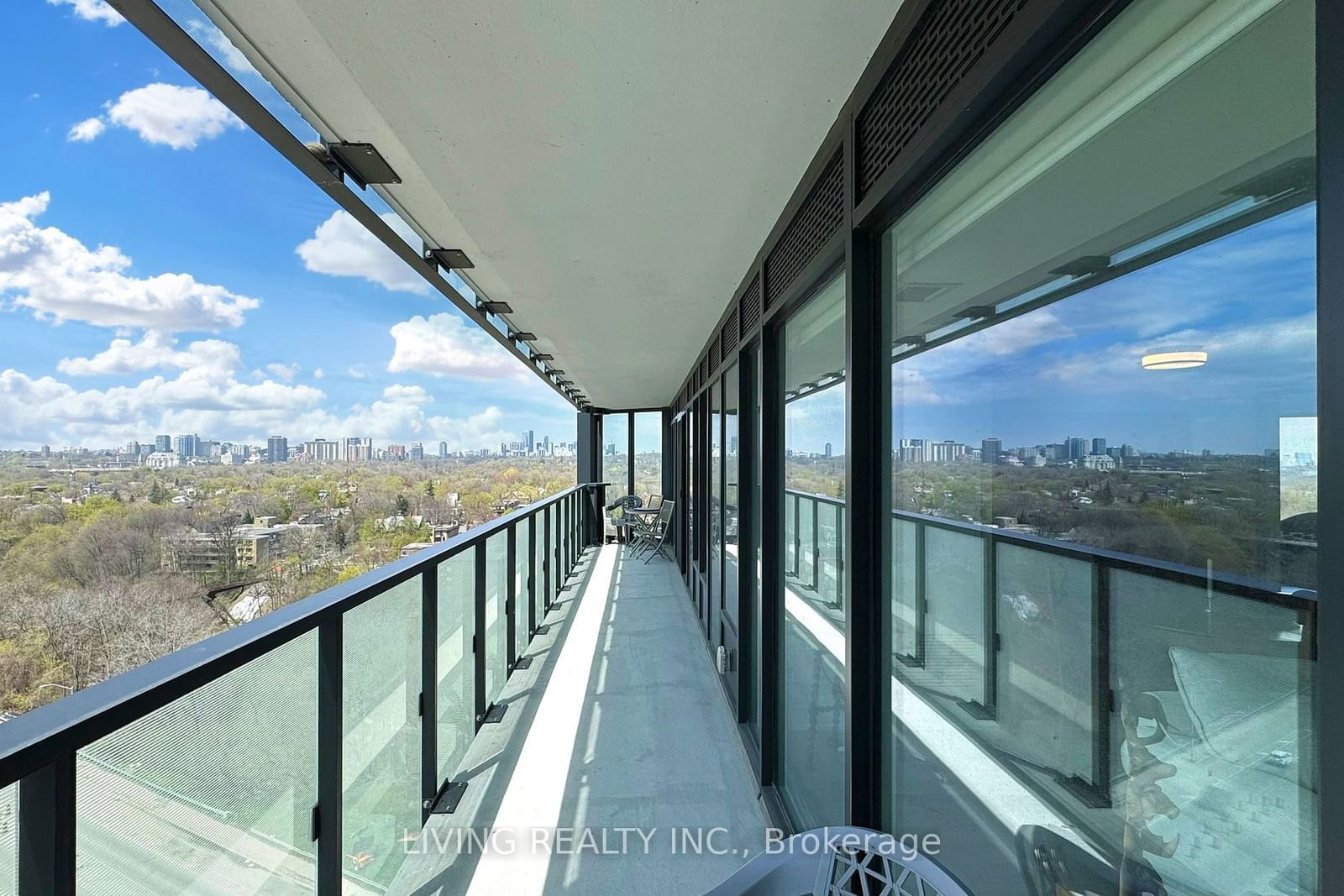 575 Bloor St E, unit 1202 for sale