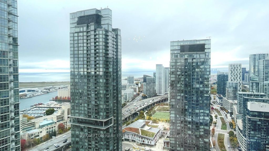 10 Navy Wharf Crt, unit 4102 for rent