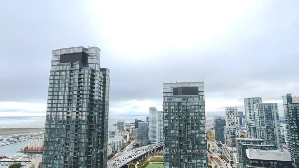 10 Navy Wharf Crt, unit 4102 for rent