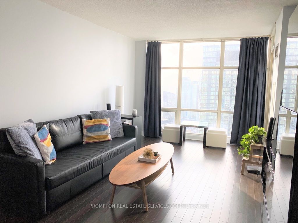 10 Navy Wharf Crt, unit 4102 for rent