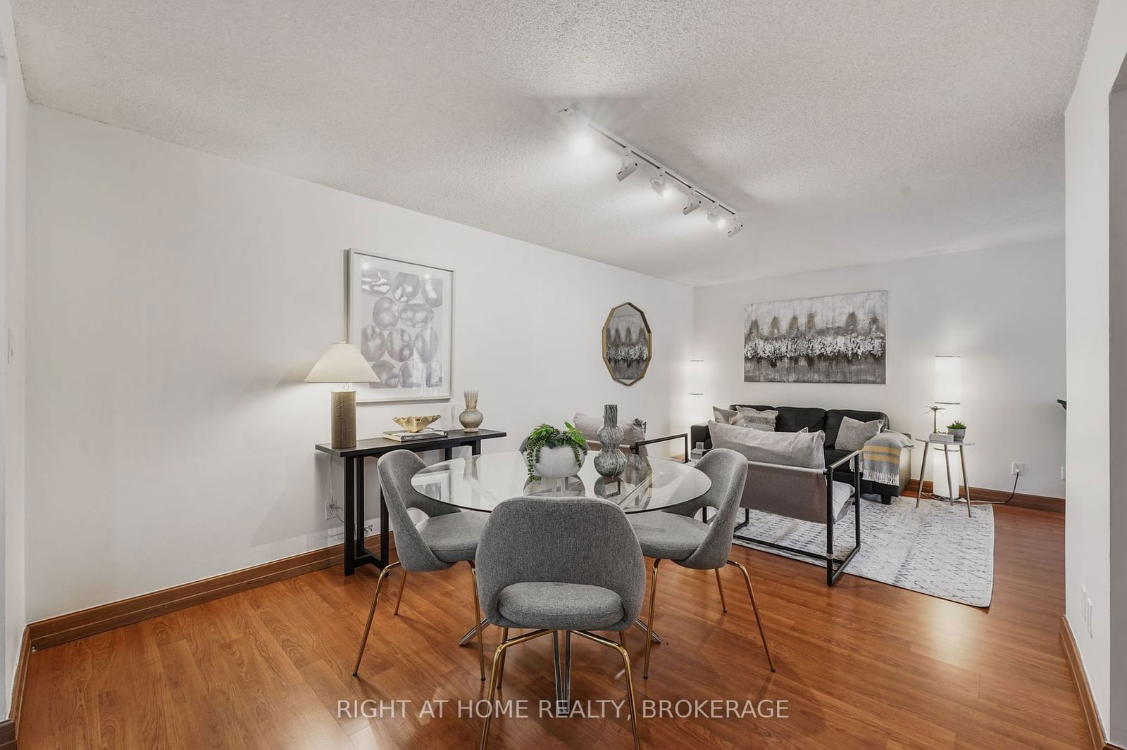 5795 Yonge St, unit 706 for sale