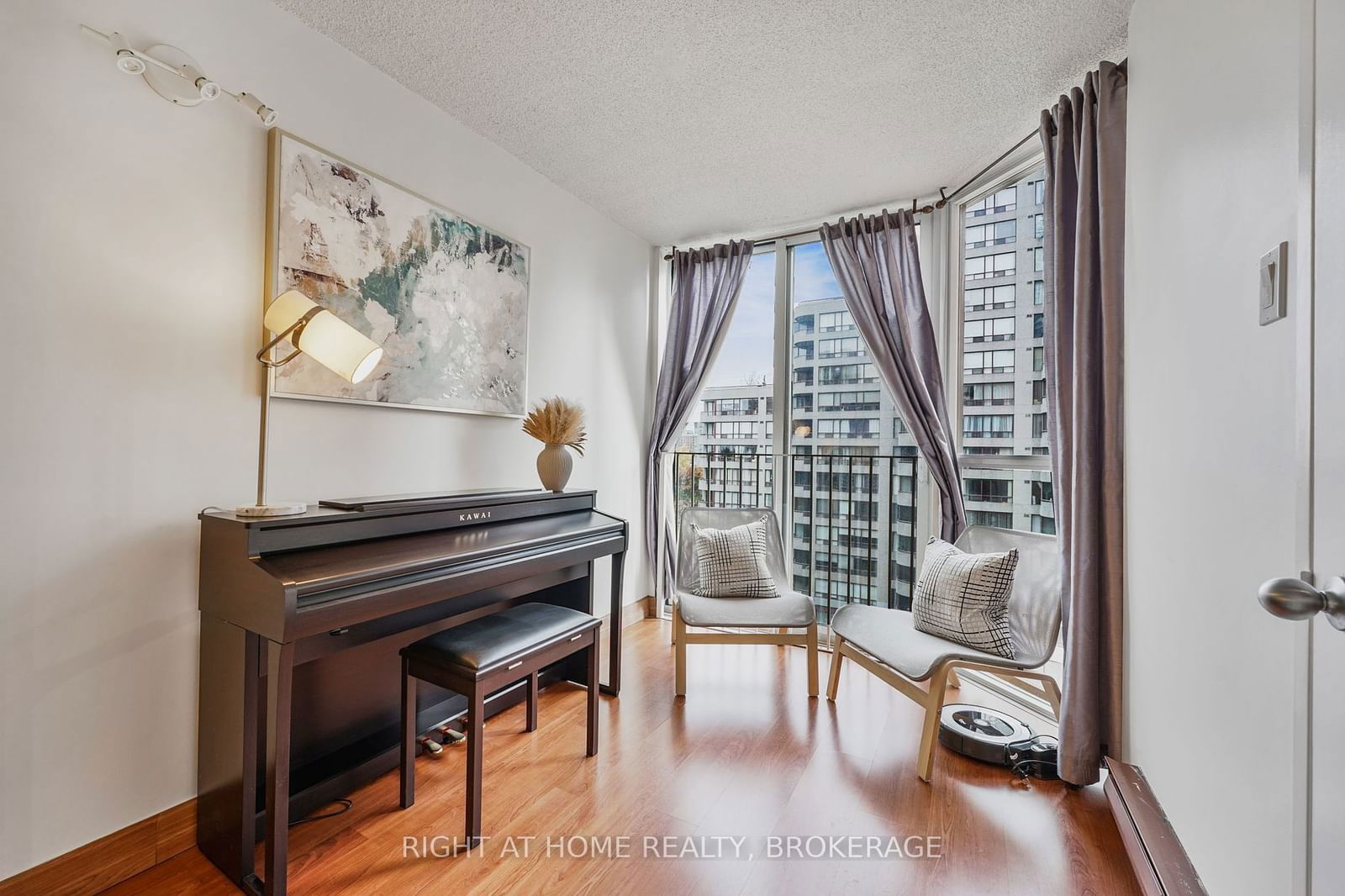 5795 Yonge St, unit 706 for sale