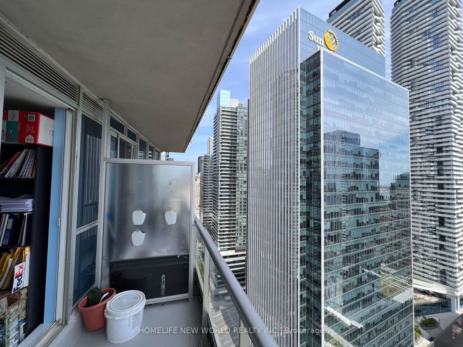 8 York St, unit 3503 for rent