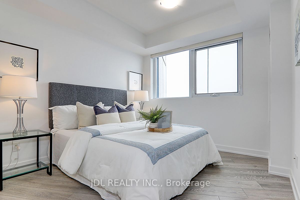 159 Wellesley St E, unit 3107 for sale