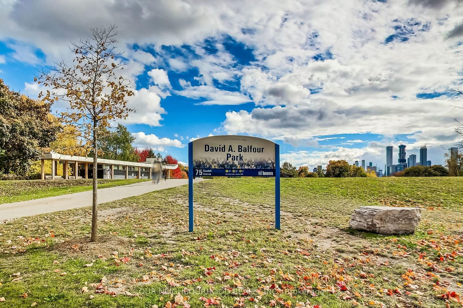 51-118 Pleasant Boulevard Townhomes, Midtown, Toronto