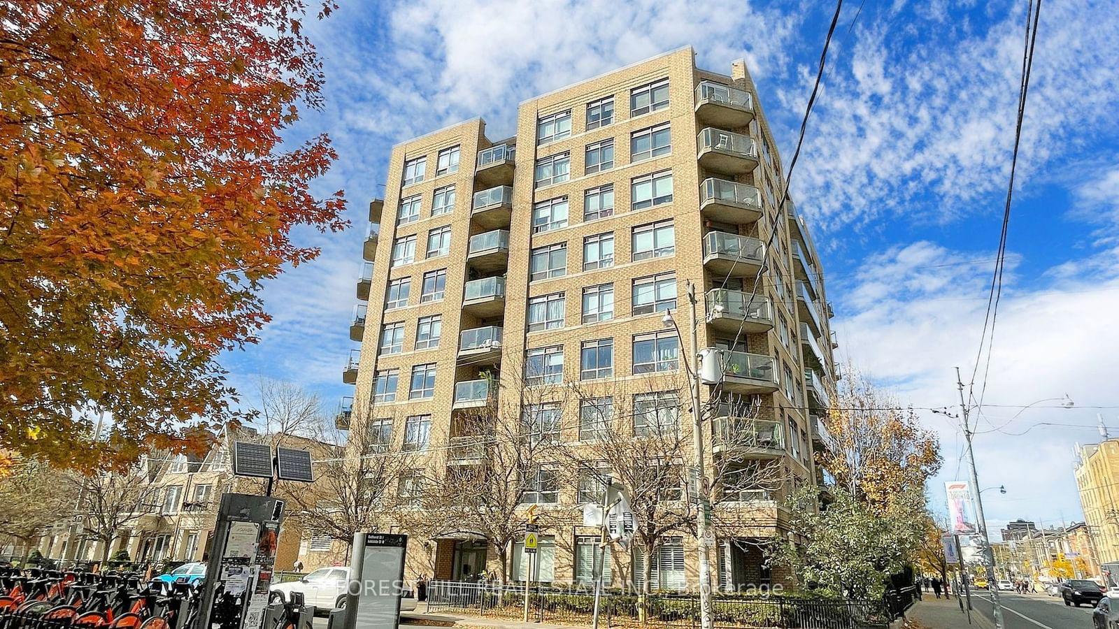 140 Bathurst St N, unit 310 for sale