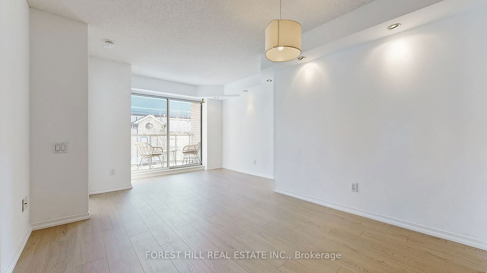 140 Bathurst St N, unit 310 for sale