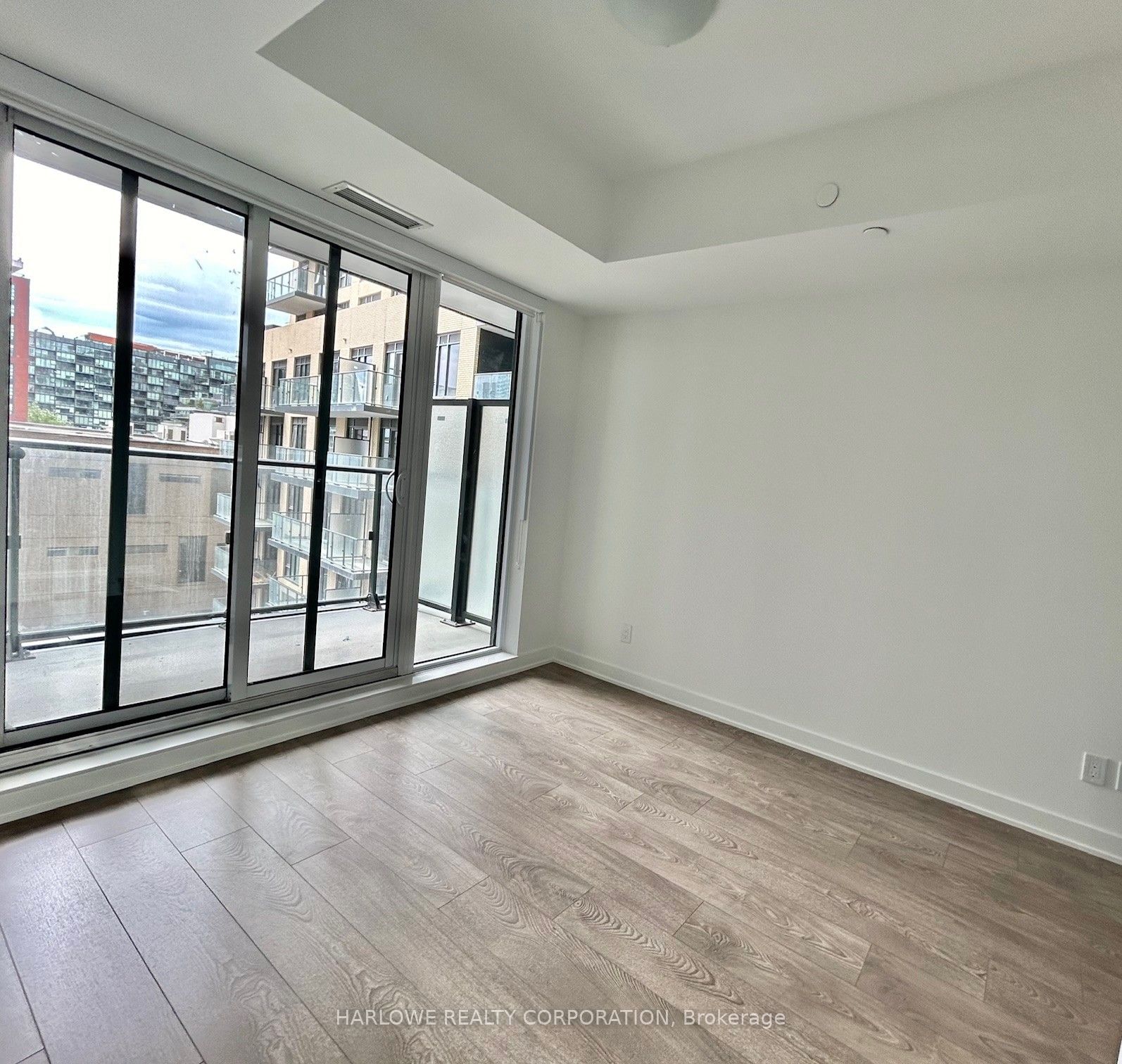 543 Richmond St W, unit 624 for sale