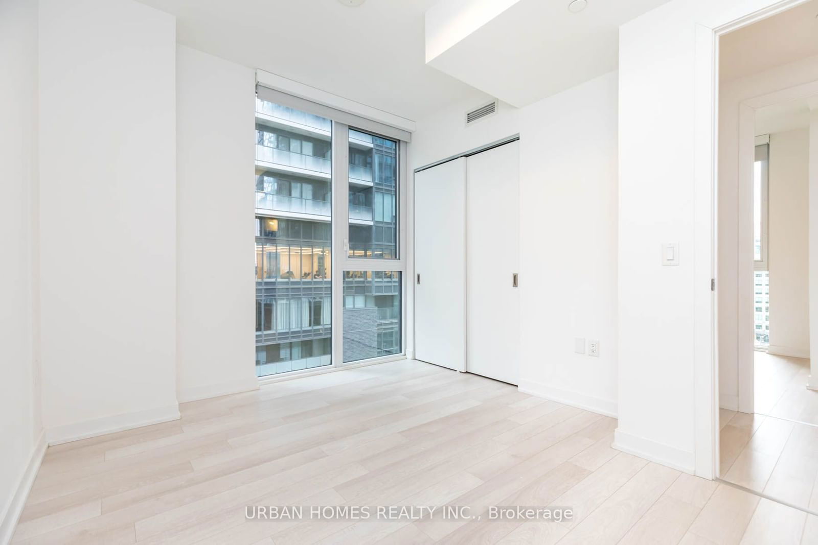 357 King St W, unit 608 for rent